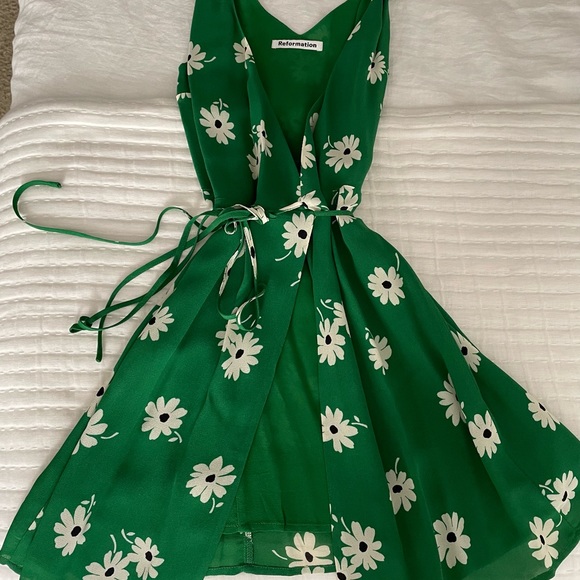 Reformation Green Daisy Mini Dress with tie - Picture 2 of 4
